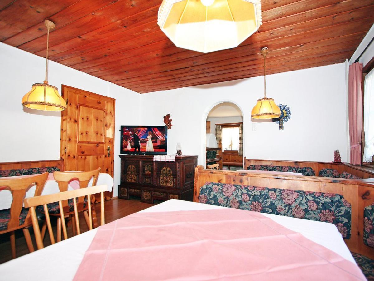 Holiday Home Hauser By Interhome ไมย์อาโฮเฟิน ภายนอก รูปภาพ