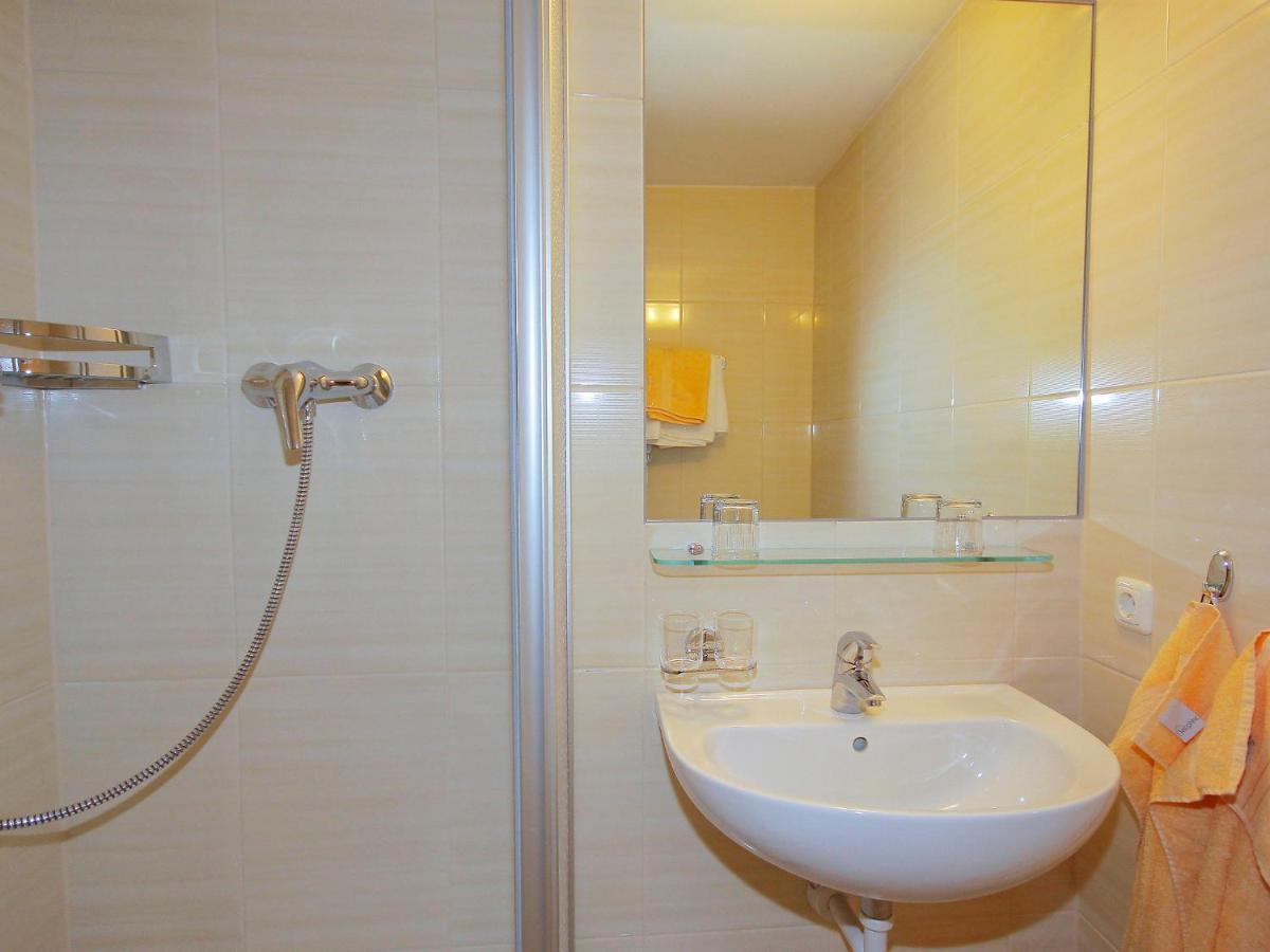 Holiday Home Hauser By Interhome ไมย์อาโฮเฟิน ภายนอก รูปภาพ
